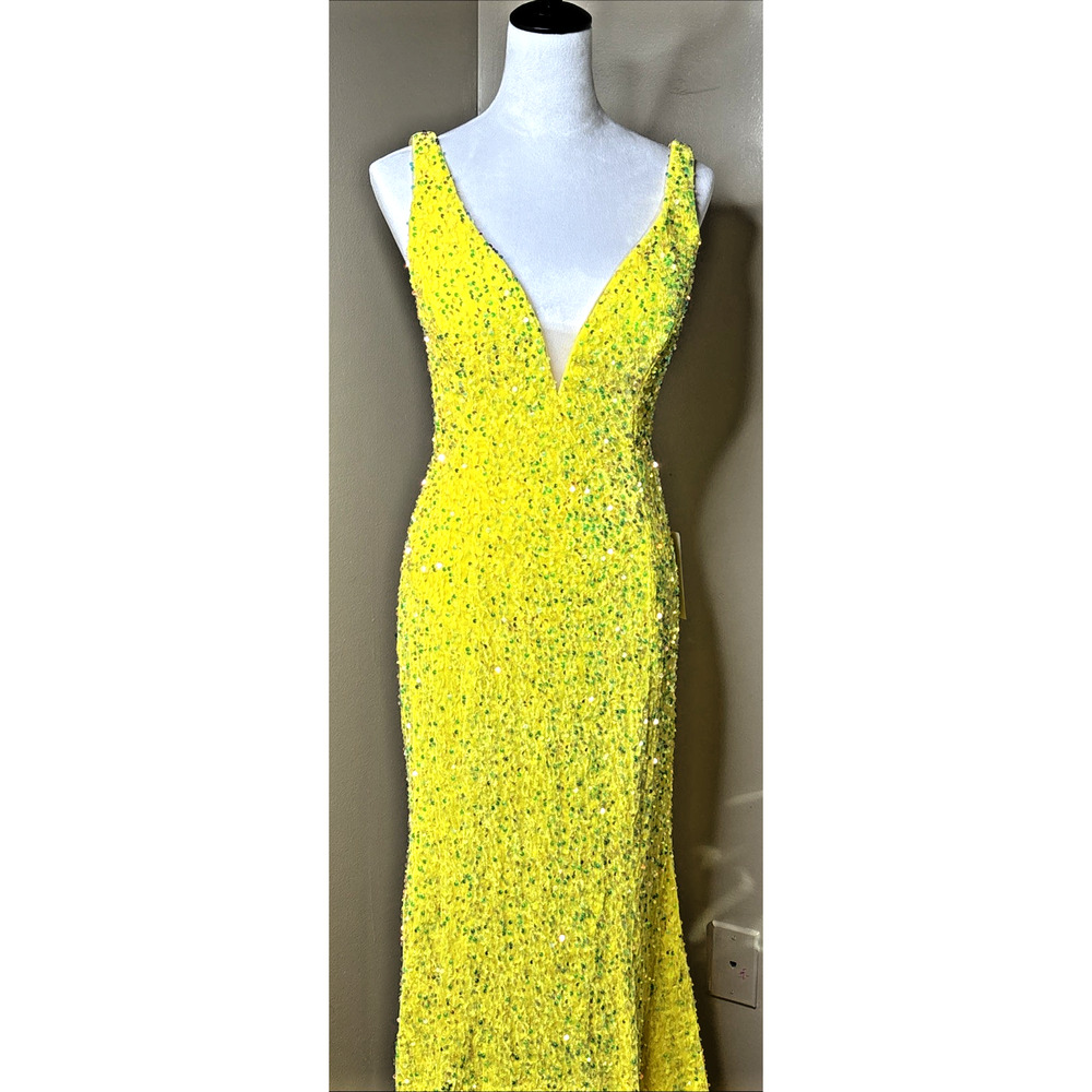 Witness of Love Evening Gown Size 14 Yellow Fully Beaded Sequin V-Neck Formal - Picture 3 of 13